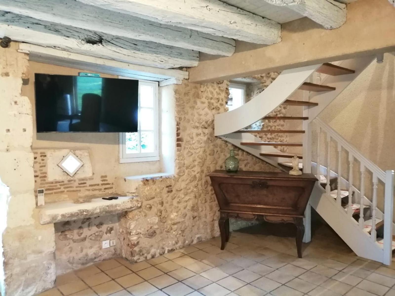 Gite Les Mareillauds - Piscine Salon Extérieur photo